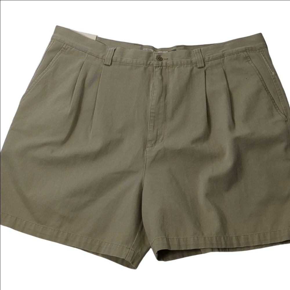 Gap Relaxed Fit Khaki Shorts Size 40 NWT